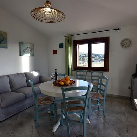 Casa Nel Vigneto Con Vista Mare Apartment Magomadas Exterior foto