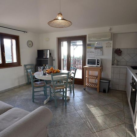 Casa Nel Vigneto Con Vista Mare Apartment Magomadas Exterior foto
